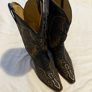 Corral Black Western Cowboy Boots with Embroidered Cross Wings GUC 0487